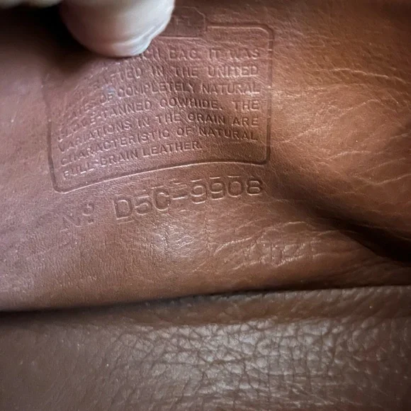 Vintage Coach Devon Tan Leather Crossbody Bag 9908 - Picture 9 of 9